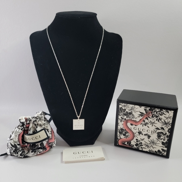 GUCCI Silver 925 Logo Plate Pendant Necklace - Picture 1 of 9